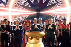 Viettel集團總經理舉辦全國4G網絡開通儀式。