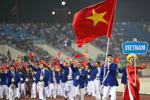 越南體育團在第28屆東南亞運動會開幕儀式上亮相。（圖片來源：互聯網）