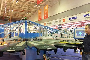 全自動紡織印花機將提高紡織品成衣部門的產量。