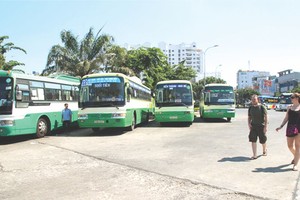 各客運單位為節日活動準備就緒。