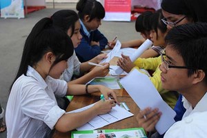 大學生參加由某一大學舉辦的職業輔導活動。（示意圖源：互聯網）