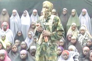 “博科聖地”擄走奇布克鎮大批女學生。（圖源：互聯網）