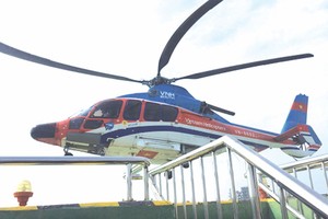 直升機在時代廣場停機坪降落。（圖片來源：互聯網）