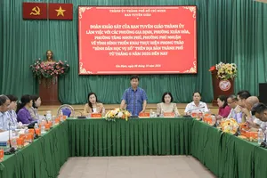  Đồng chí Lê Văn Minh, Thành ủy viên, Phó trưởng Ban thường trực, Ban Tuyên giáo Thành ủy TPHCM, chủ trì buổi làm việc