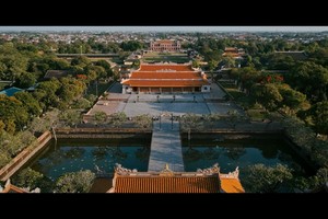 承天－顺化市在 CNN 电视频道上的旅游宣传视频。