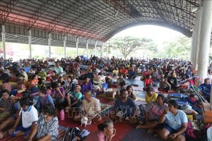 2025年8月初，泰国四色菊府民众撤离，以避免边境冲突。