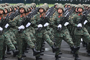 特工战士方队参加演练。