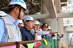 隆城机场9月25日进行校准飞行