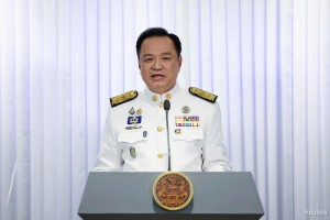 泰国总理阿努廷公布新政府内阁名单。