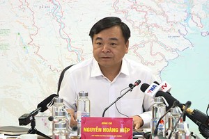 9月22日下午，农业与环境部副部长阮黄协主持超强台风应对会议。