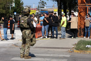 美国俄勒冈州波特兰市发生抗疫活动。