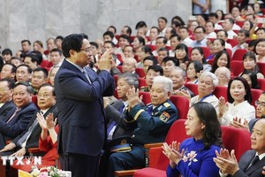 范明政总理出席河内市2025-2030年阶段爱国竞赛大会。