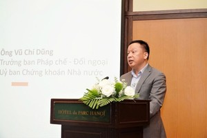 对外法制处主任武志勇发表讲话。