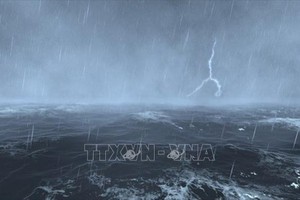 热带低压靠近东海