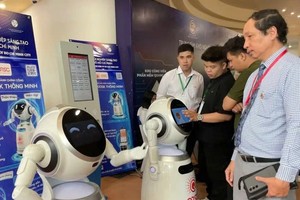 胡志明市数字化转型辅助与咨询中心高科技展示。