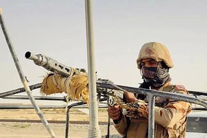 10月12日，巴基斯坦士兵在巴基斯坦与阿富汗边境巡逻。