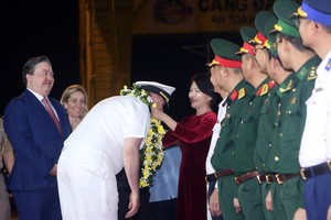 美国海军舰队欢迎仪式。