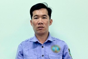 在公安机关的裴清平。