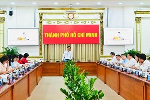 会议在选举工作转入关键阶段，有许多重要任务需要完成的背景下举行。