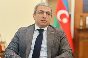 阿塞拜疆共和国驻越南大使绍夫吉·卡马尔·奥格雷·梅赫蒂扎德。