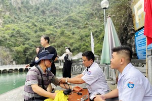 广宁省在遗产海湾部署常驻医疗队。