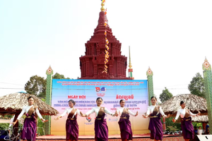 庆祝2026年传统新年的民族青年文化节上的文艺表演节目。