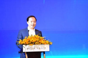 财政部债务管理和对外经济局局长阮国方发表讲话。图：财政部