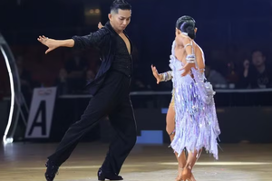 首个比赛日最引人注目的亮点是潘显—秋香组合的精彩表现。图自nhandan.vn