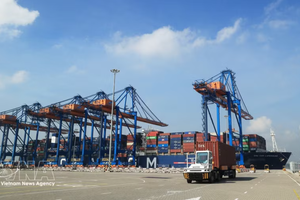 丐密港群所属的吉马林（Gemalink）国际码头。