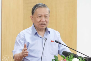 苏林总书记、国家主席发表讲话。