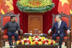 2025年5月4日下午，党中央总书记苏林在河内会见了正在对越南进行国事访问并出席联合国卫塞节（Vesak）的斯里兰卡总统、斯里兰卡人民解放阵线（JVP）领导人阿努拉·库马拉·迪萨纳亚克。