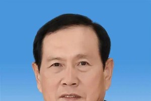 中央军委原委员、原国务委员兼国防部长魏凤。