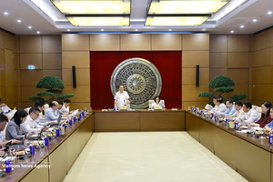 国会主席陈青敏与文化与社会委员会常务就2026年重点任务及2026—2031年任期工作方向召开工作会议。