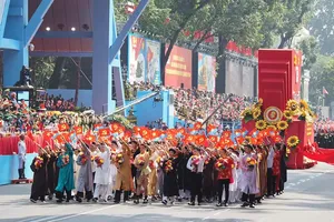 全民族大团结精神作为成就各场抗战胜利的力量源泉，在建设和捍卫祖国事业中继续得到发扬。图：黄雄