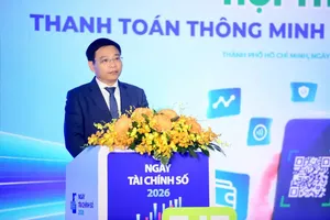 政府副总理阮文胜在研讨会上发表讲话。