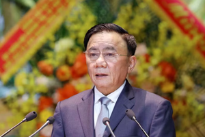 党中央政治局委员、党中央书记处常务书记陈锦秀在会上发言。图自越通社