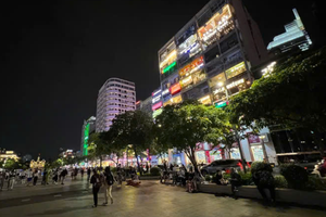 胡志明市调整阮惠步行街区域交通
