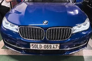 张美兰的宝马汽车。图：胡志明市资产拍卖服务中心