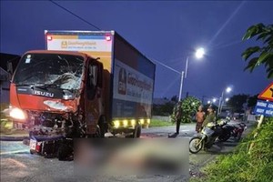 西宁省后义乡822号省路导致3人身亡的交通事故现场。图：越通社