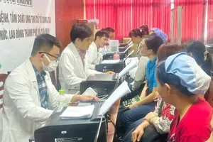 7月1日，逾3万5000名女工接受检查和子宫颈癌筛查。