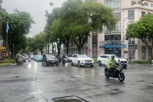 河内于7月23日晚上和24日凌晨有雨。图：福厚