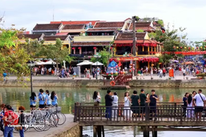 会安古镇位于岘港市，是国内外游客的热门打卡地。（图片来源：越通社）