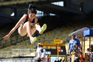 Vũ Thị Mến xuất thần giành HCV nhảy 3 bước nữ