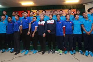 Các học trò của HLV Park Hang Seo tiếp tục bận rộn với lịch tham dự lễ mừng công tại địa phương quê hương mình. Ảnh: MINH HOÀNG