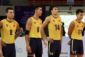 Vũ Ngọc Hoàng (14) đang là cầu thủ sáng giá nhất của bóng chuyền nam Hà Nội. Ảnh: NHẬT ANH