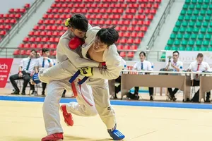 Các VĐV thi đấu tại giải. Ảnh: PHẠM HOÀNG SƠN