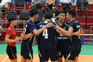 Bóng chuyền nam Vĩnh Long dự Đại hội thể thao toàn quốc năm nay với ban huấn luyện mới. Ảnh: T.THẢO