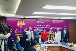 Các bên đã thực hiện ký kết về bản quyền truyền hình SEA Games 32. Ảnh: MINH CHIẾN