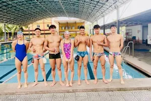 Đội tuyển bơi Việt Nam với đội hình tập huấn tại Trung tâm HLTTQG Đà Nẵng. Ảnh: MINH MINH