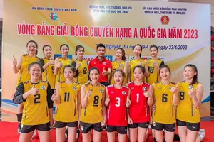 Đội bóng chuyền nữ Hà Nội đã thăng hạng sau khi thắng tại chung kết giải hạng A năm nay. Ảnh: BCHN